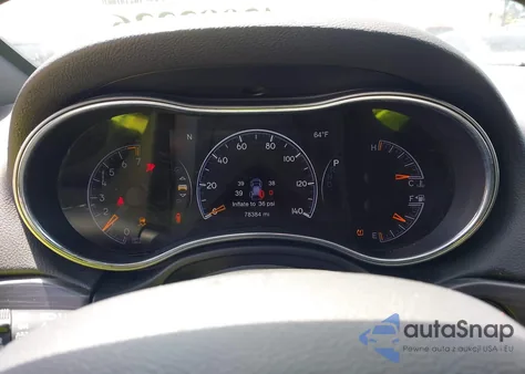 2019 Jeep Grand Cherokee Altitude 4X4 z USA, uszkodzony, nr VIN 1C4RJFAG9KC590235